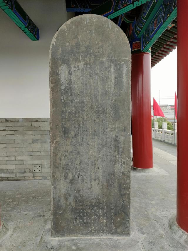 西安钟楼附近休闲娱乐「西安钟楼有什么好玩的地方」  第5张