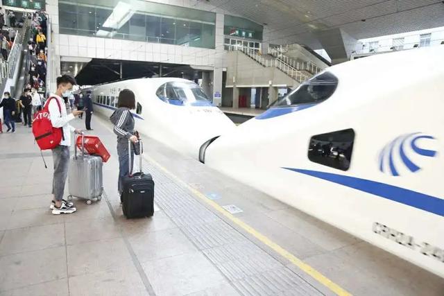 西安北高铁10月11日零时起全国铁路实行xin列车运行图「北上广深四座城市的高铁都有什么进一步」  第8张