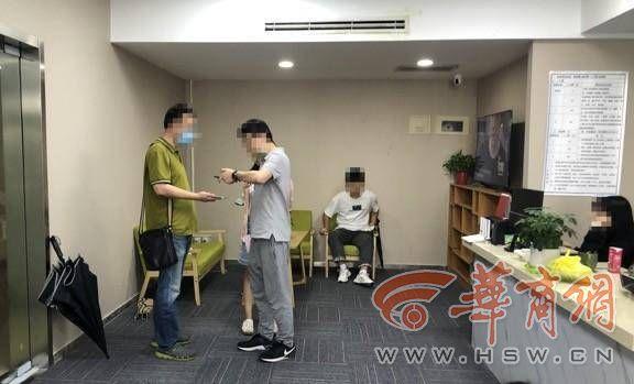 西安华为手机维修事件「华为mate20pro换屏碎了屏幕右下玻璃碎了内屏」  第4张