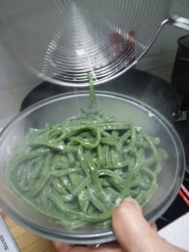 西安人吃面条配什么菜好吃「陕西吃面条配菜」  第2张