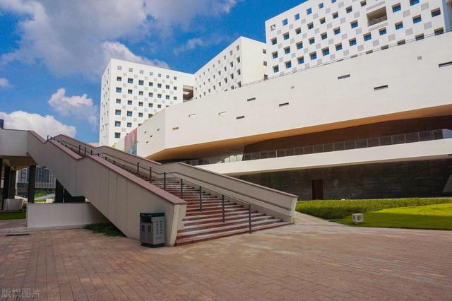 西安工业大学怎么样为什么排名低一点「西安工业大学算什么档次大学」  第2张
