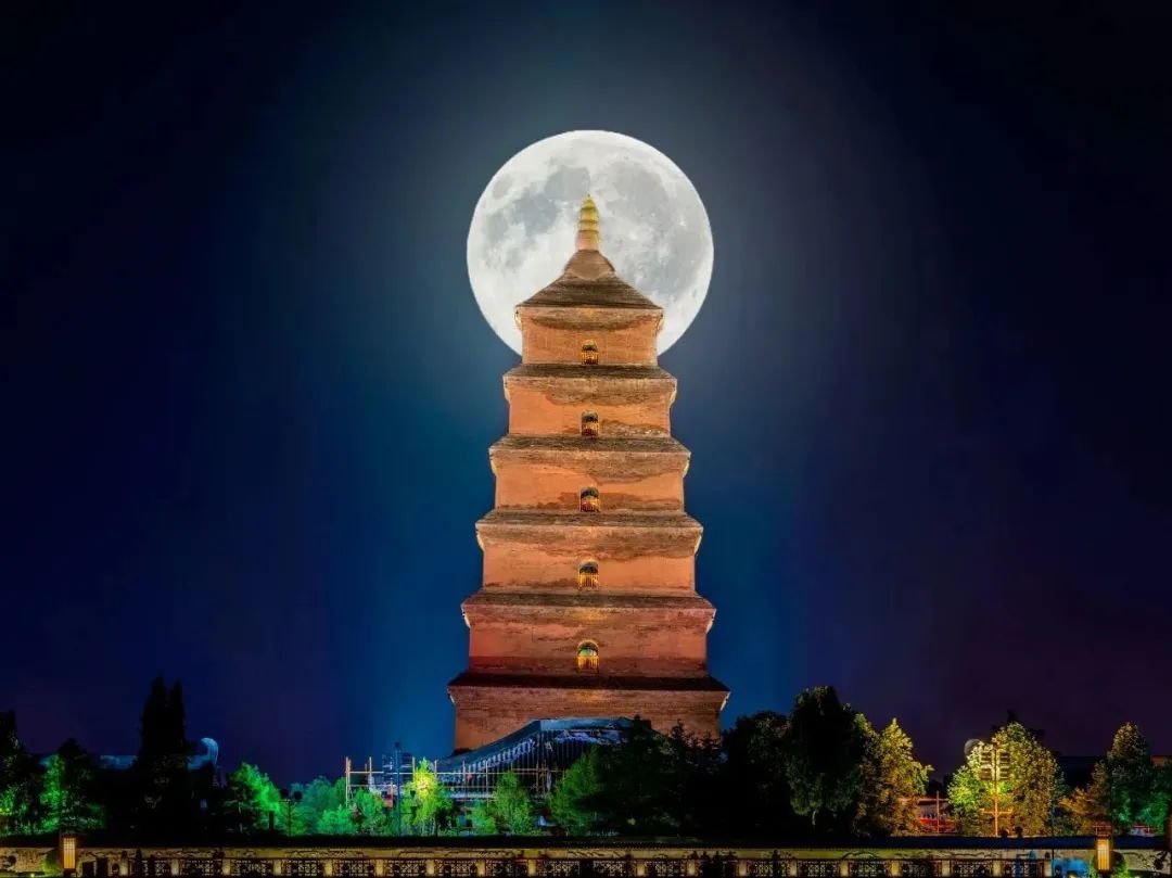 你知道西安的夜生活有多好吗?夜色下的西安建筑有多美? 第5张