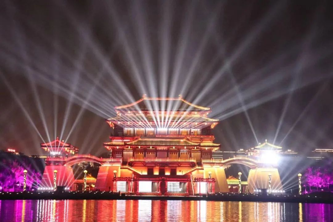 你知道西安的夜生活有多好吗?夜色下的西安建筑有多美? 第7张