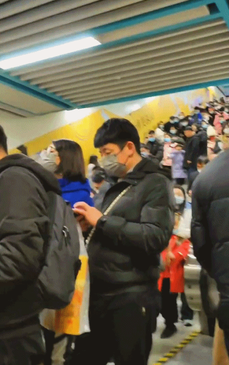 火成了“国产版环球影城”？被挤爆的西安大唐不夜城-第9张图片