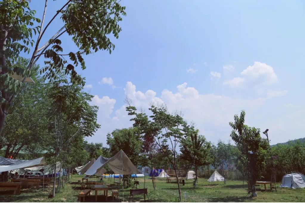约上朋友去露营 这些地方最热门!西安人最潮的休闲娱乐方式 第22张