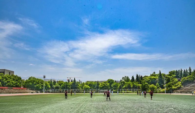 让越来越多年轻人爱上西安!大学生绿茵盛宴 第3张