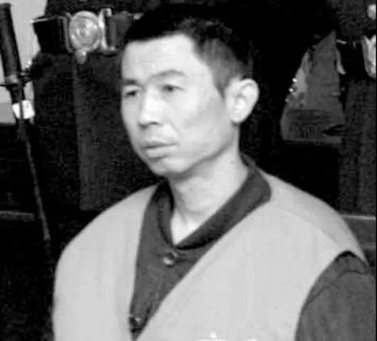 变态残杀9女子,肢解尸体剥皮做马甲!93年西安人皮杀手案——国案纪实 第2张
