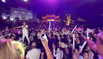 惊艳你的夏夜！西安新晋网红打卡地，吃喝玩乐一应俱全-第3张图片