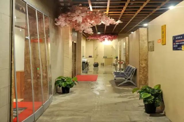 环境满分,体验满分!¥35抢价值58元「善水汇汗蒸休闲馆」单人浴资门票!含桑拿洗浴 汤泉 儿童戏水池等! 第6张