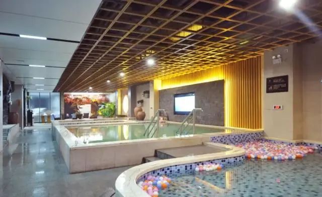环境满分,体验满分!¥35抢价值58元「善水汇汗蒸休闲馆」单人浴资门票!含桑拿洗浴 汤泉 儿童戏水池等! 第11张