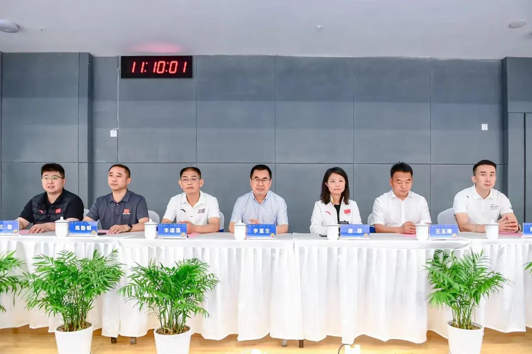 第三届中国青少年冰球联赛西安赛区开球!“冷”运动“热”起来 第2张