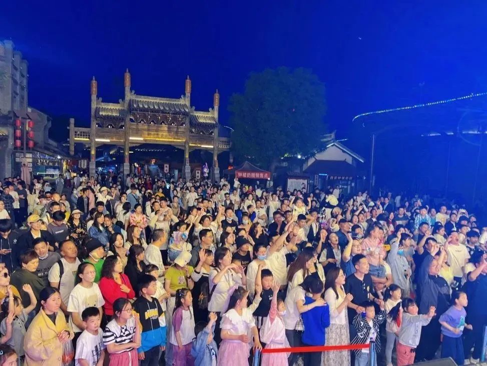 有最明媚的夏天!如此热烈!于古都西安,有座半城烟火半城古韵的景区 第18张