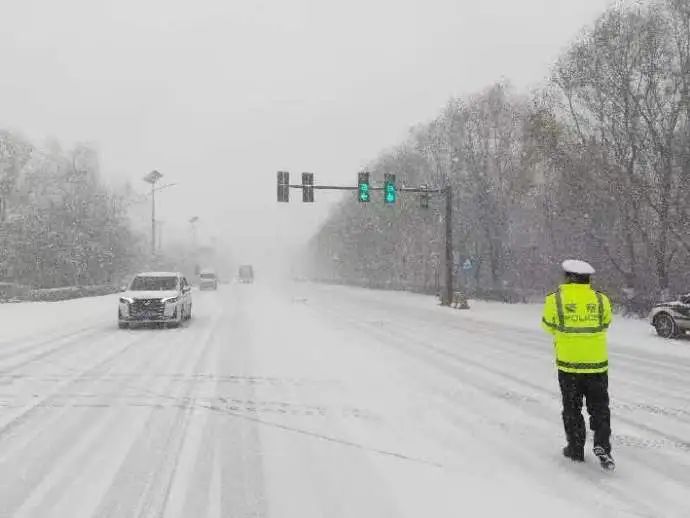西安这些道路通行有变…多图预警!终于下雪了! 第22张