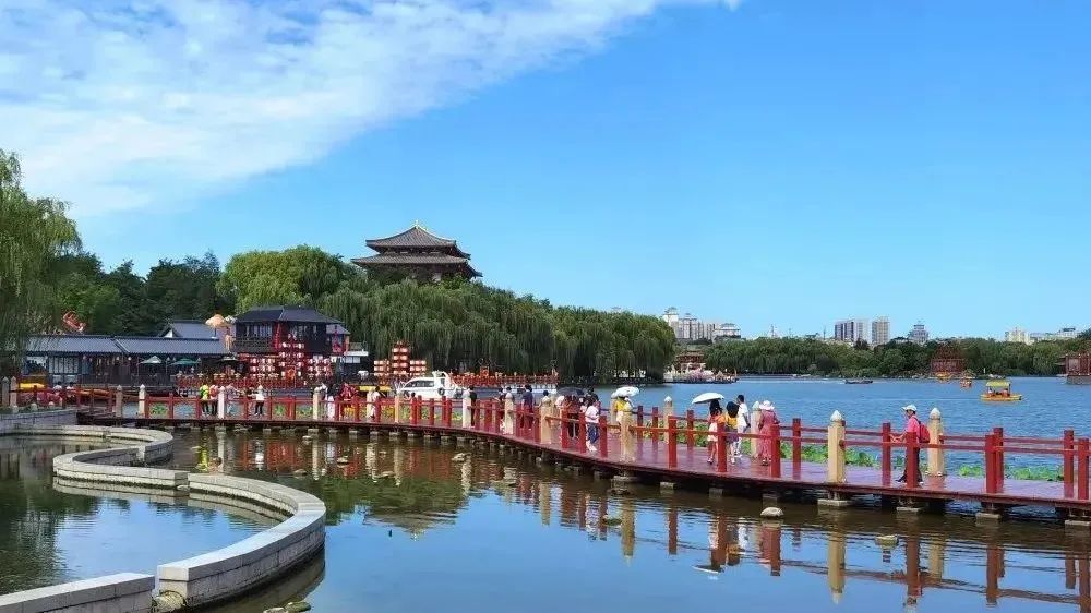你喜欢古诗吗?跟着唐诗玩转西安会是一种什么体验? 第2张