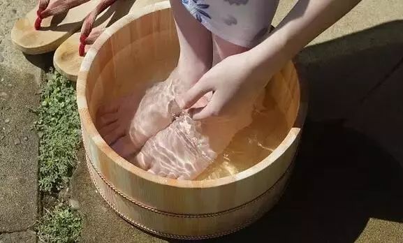泡脚的学问你知多少？人老脚先衰?泡脚足浴很重要  第10张