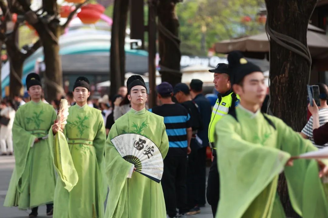 上巳游春赏风雅,国风盛宴,春满长安——西安大唐不夜城 第3张