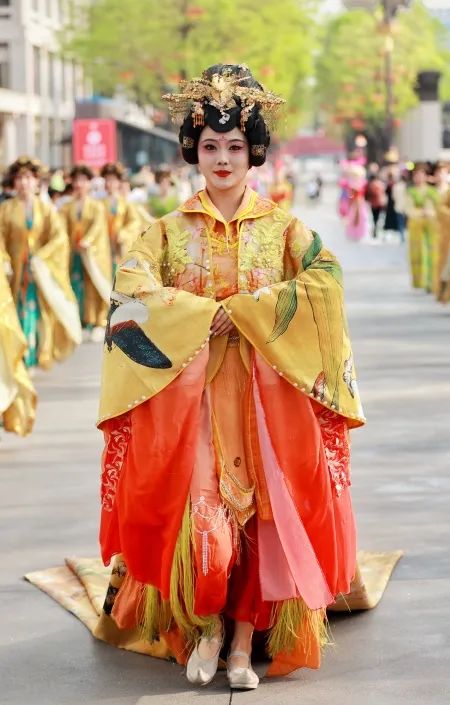 上巳游春赏风雅,国风盛宴,春满长安——西安大唐不夜城 第2张