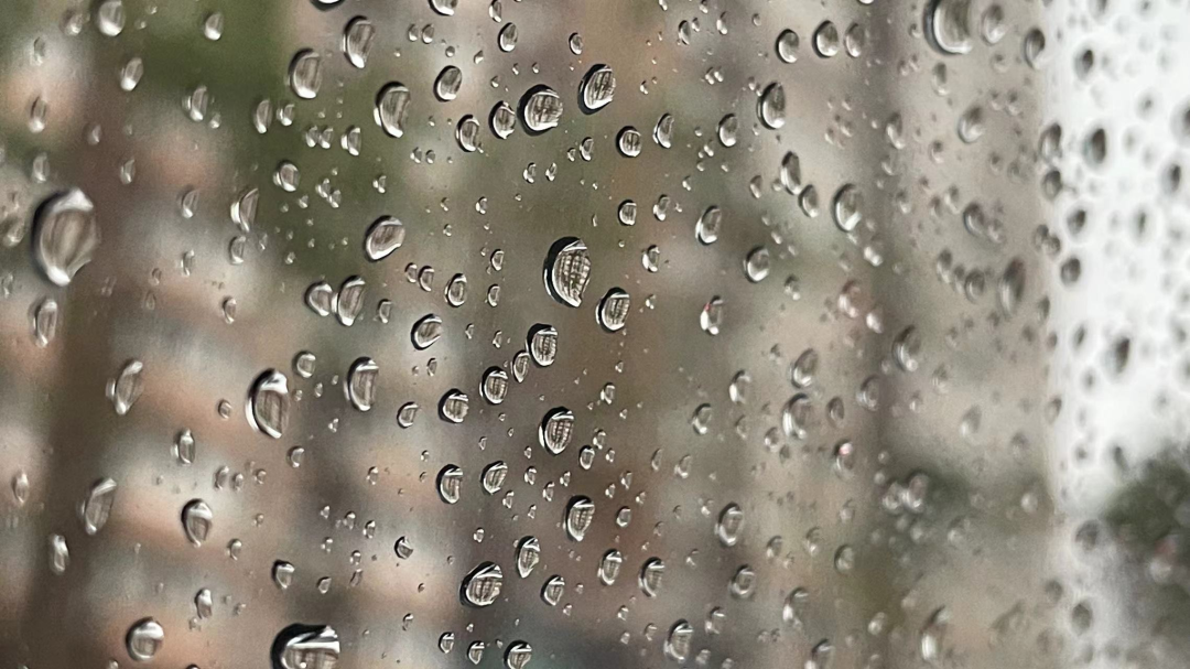 陕西局地降温12℃,陕西这里下雪了!大雨、暴雨!西安发布暴雨蓝色预警! 第4张