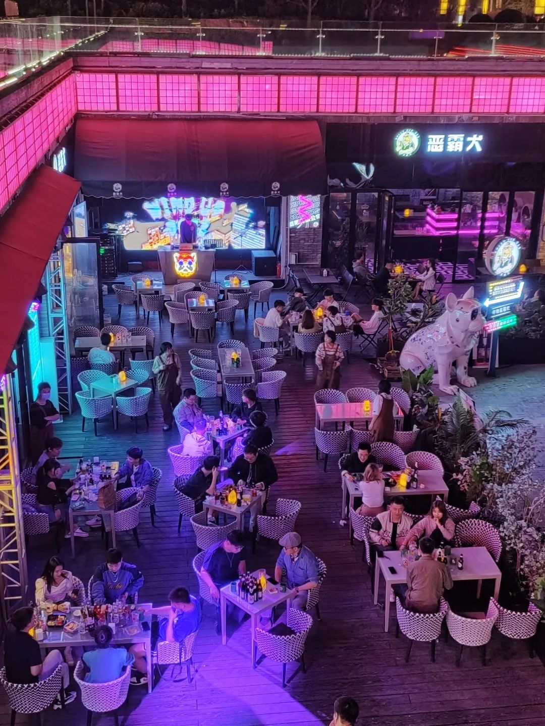 “藏”在城墙脚下的夜生活!西安夜娱!最有夜生活氛围的地方 第19张