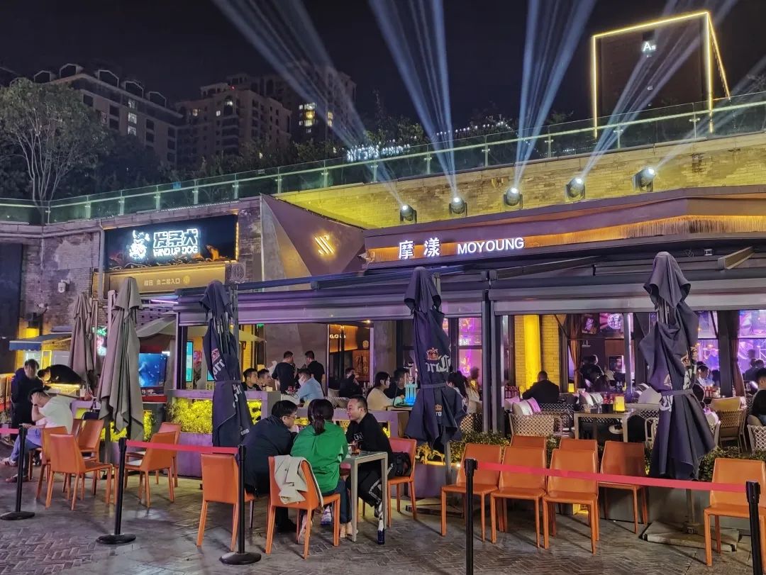 “藏”在城墙脚下的夜生活!西安夜娱!最有夜生活氛围的地方 第26张