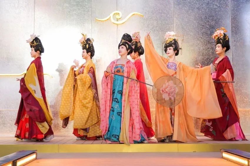 以大唐不夜城为例！文旅运营的五线谱法则，你明白了吗？-第2张图片