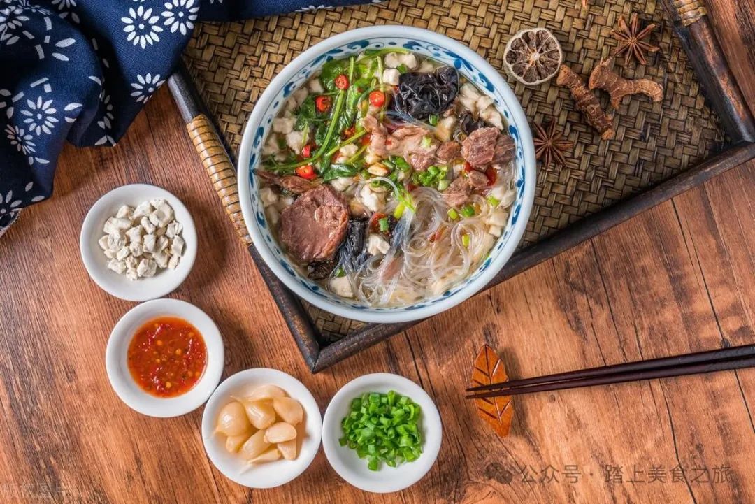 你吃过几种？美食之都西安，10种特色小吃-第2张图片