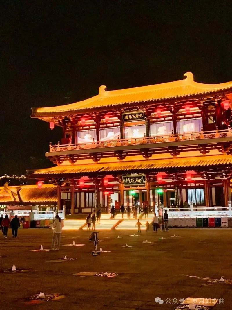 快来西安欣赏完美夜景！西安大唐不夜城美轮美奂-第3张图片