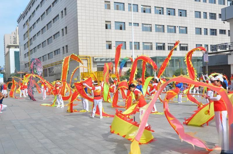 西安休闲娱乐活动!操舞“龙腾飞舞”展演活动举办 第1张