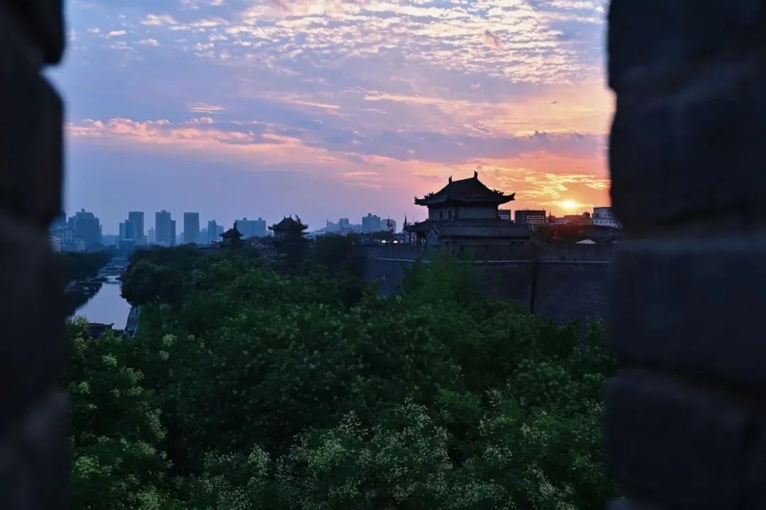 西安城墙的夜晚,西安夜晚娱乐,美不胜收的夜晚的美 第10张