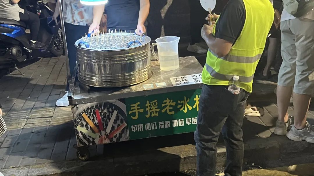 中秋节前的永宁门之夜成了民间音乐广场？西安中秋旅游分享-第6张图片