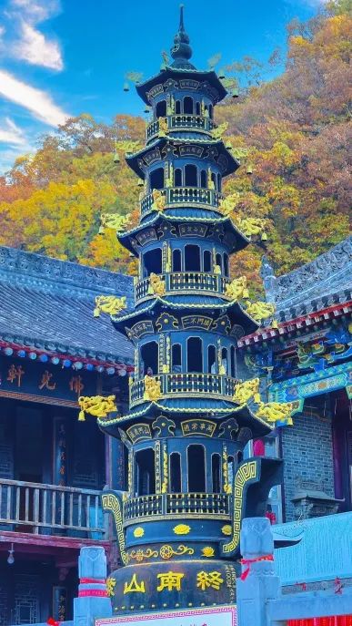 堪称现实版“云顶天宫”,赏红叶、观云海,拍照超美!西安新晋4A景点走红 第36张