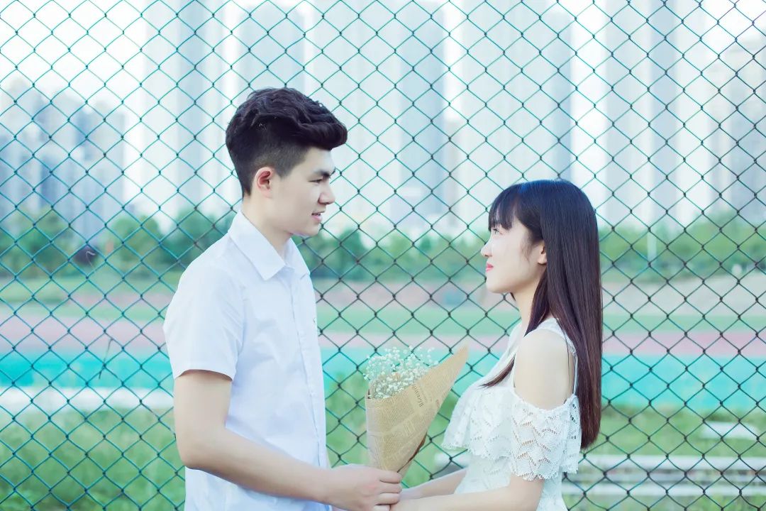 满大街都是行走的大学生？西安美女最多的村子！西安娱乐  第9张
