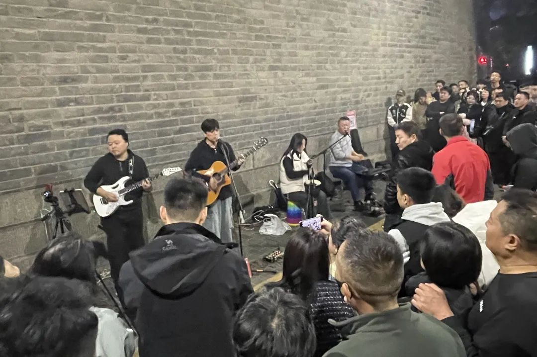 藏着满满人间烟火气!这就是冬天的西安城墙!西安风景旅游休闲 第7张