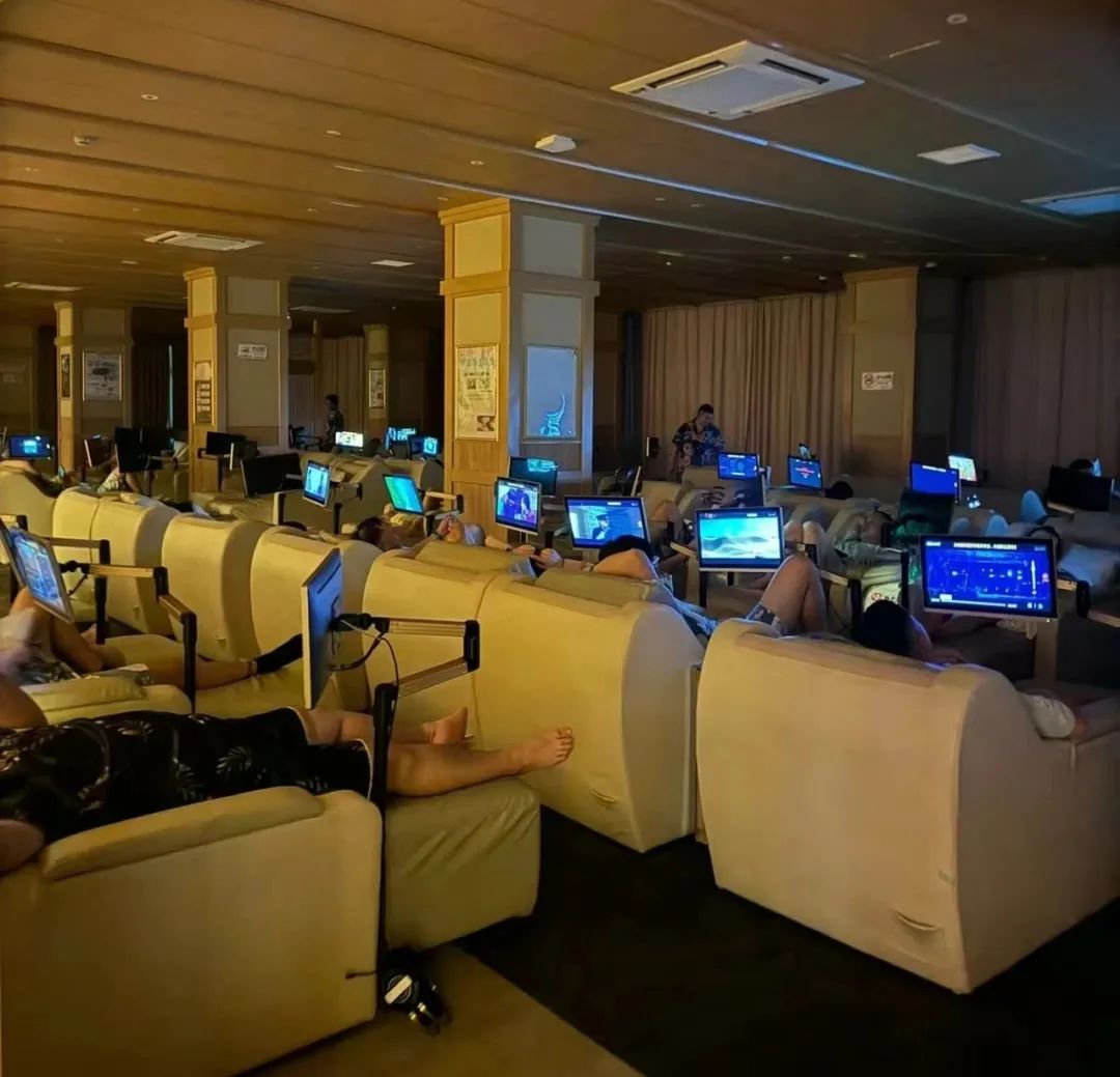 西安洗浴会所文化：撕去中年人的大澡堂子标签，能否脱胎换骨重生？  第28张