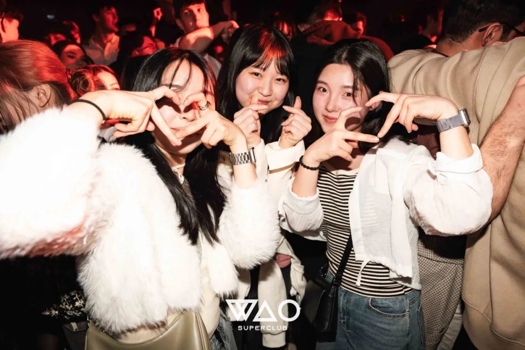 西安夜娱夜店蹦迪小游戏:抓手指的100种新玩法! 第13张