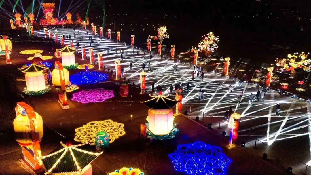 西安元宵节赏灯出行指南来,西安春节元宵节夜晚娱乐休闲 第6张