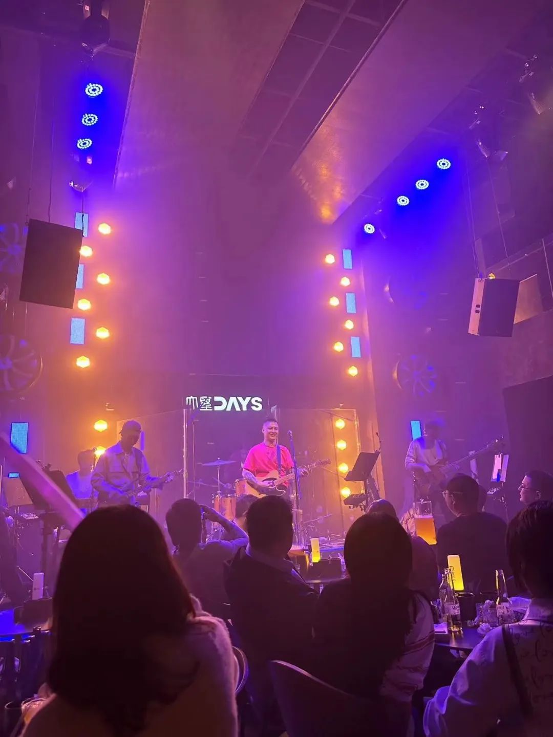 西安喜欢喝酒的有去处了,曲江夜店酒吧娱乐休闲,玩转曲江夜生活! 第14张