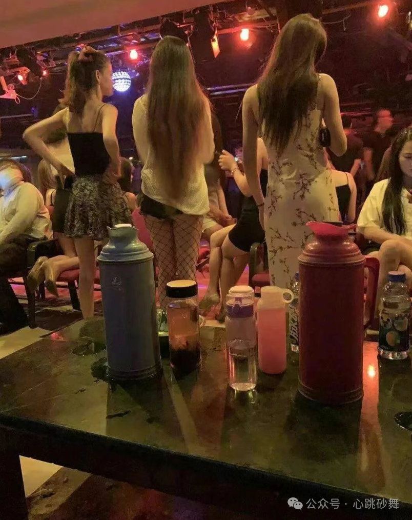 舞厅工作赚钱吗?西安舞女都来自哪里?西安舞厅会所怎么选? 第1张