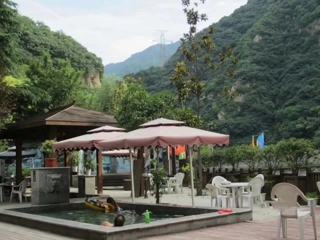 西安温泉洗浴泡澡：推荐西安周边的温泉有哪些？-第33张图片